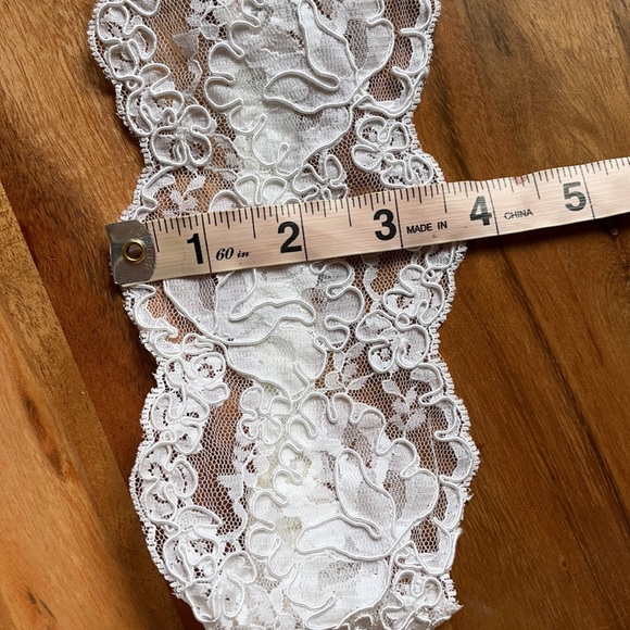 Little Lovelies | White Vintage Lace Bridal Headband - Picture 14 of 15